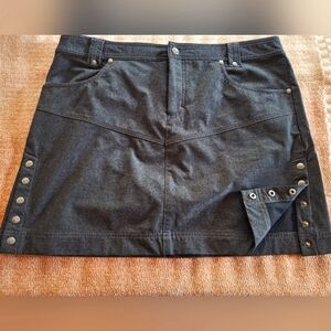 Athleta size 14 dark heather grey skirt